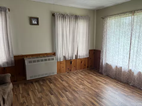 Living - N 0.1, Perkins, MI 49872 photo 3 of 3