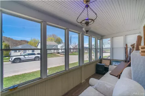 Exterior - 113 Chestnut, Munising, MI 49862 photo 2 of 5