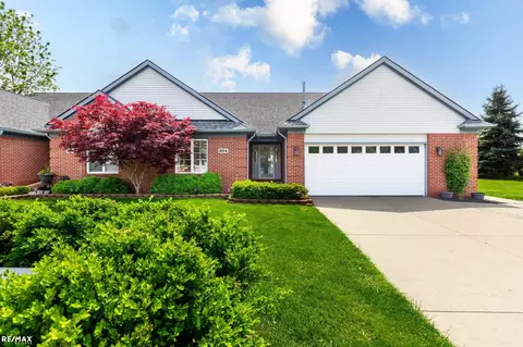 304 Heritage Way, Algonac, MI 48001