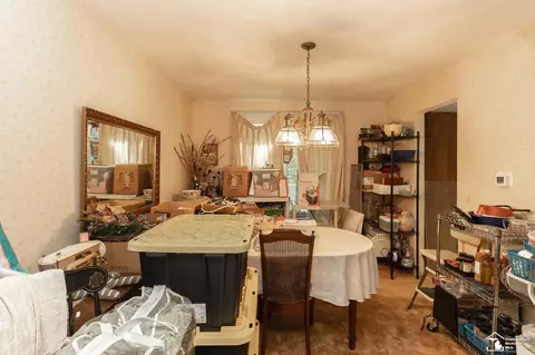 Dining - 1372 Laurelhurst, Temperance, MI 48182 photo 2 of 2