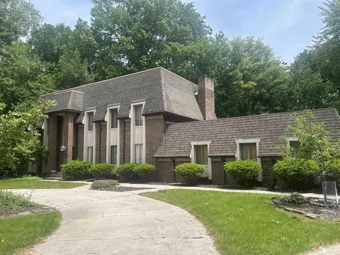 1372 Laurelhurst, Temperance, MI 48182