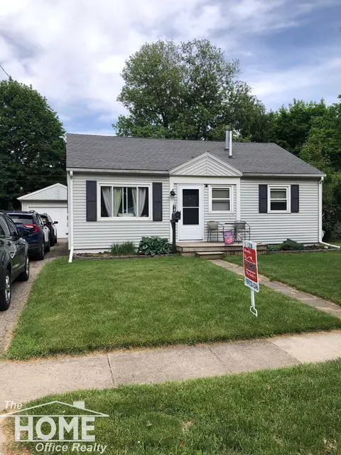 918 N Hickory, Owosso, MI 48867