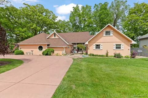 25 S S Shr, Addison, MI 49220