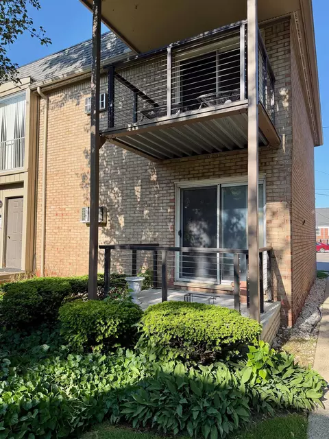 1723 E 14 Mile #B, Birmingham, MI 48009