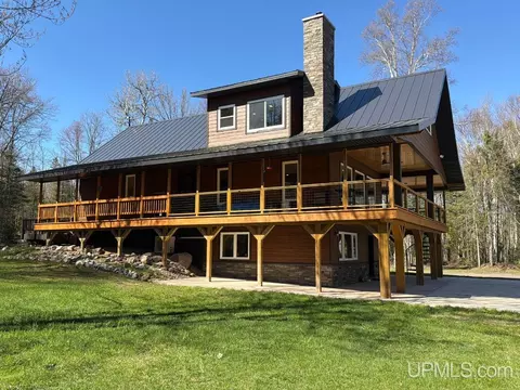 140 Tonkin, Ishpeming, MI 49849