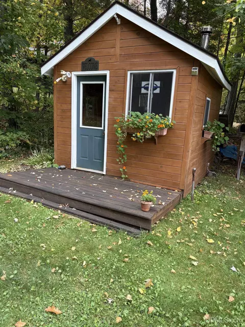 Other - 8 Gold, Ishpeming, MI 49849 photo 2 of 2