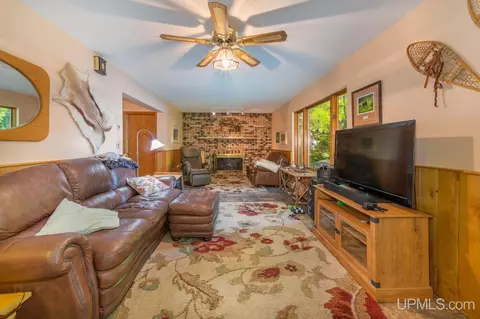 Living - 8 Gold, Ishpeming, MI 49849 photo 4 of 4