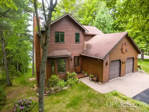 8 Gold, Ishpeming, MI 49849