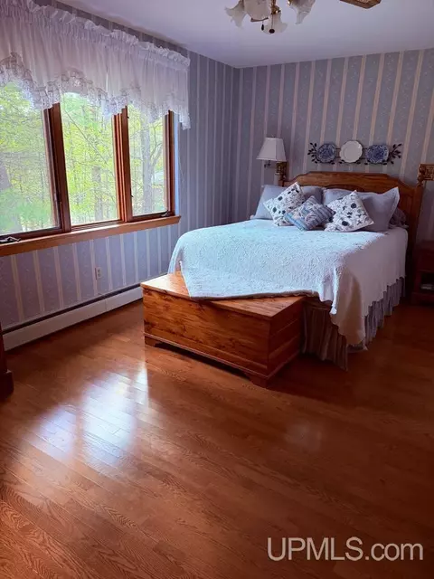 Bedroom - 8 Gold, Ishpeming, MI 49849 photo 1 of 3