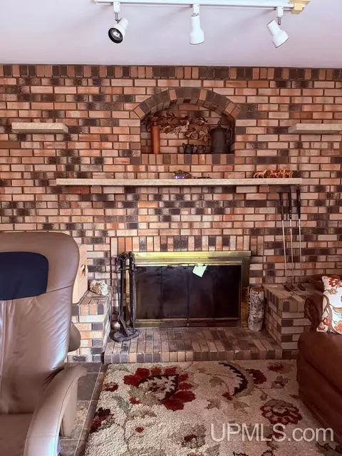 Living - 8 Gold, Ishpeming, MI 49849 photo 3 of 3
