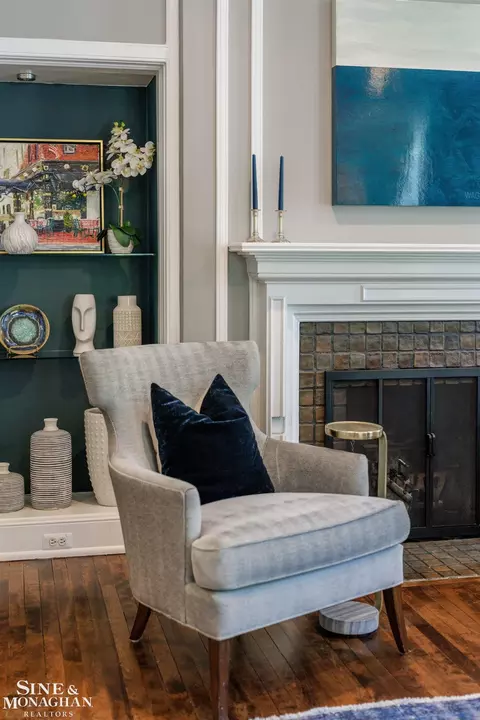 Living - 115 Lewiston, Grosse Pointe Farms, MI 48236 photo 2 of 9