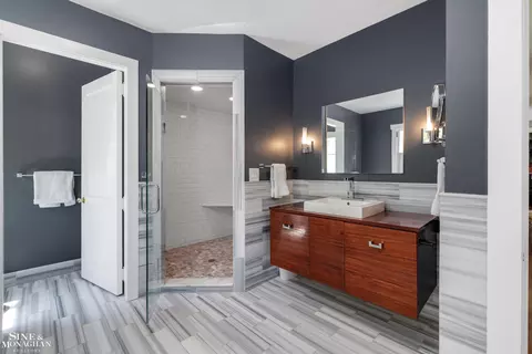 Bath - 115 Lewiston, Grosse Pointe Farms, MI 48236 photo 4 of 10