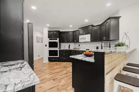 Kitchen - 8367 Lindsey, Casco, MI 48064 photo 5 of 5
