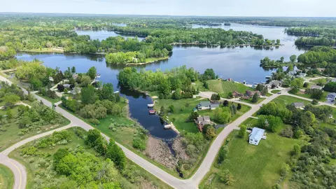 4622 Surrey, Gladwin, MI 48624 photo 15