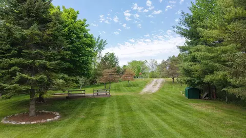 4622 Surrey, Gladwin, MI 48624 photo 6