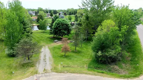 4622 Surrey, Gladwin, MI 48624 photo 2