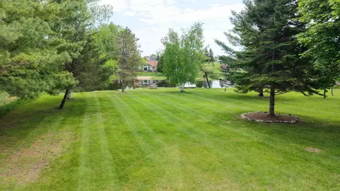 4622 Surrey, Gladwin, MI 48624 photo 3