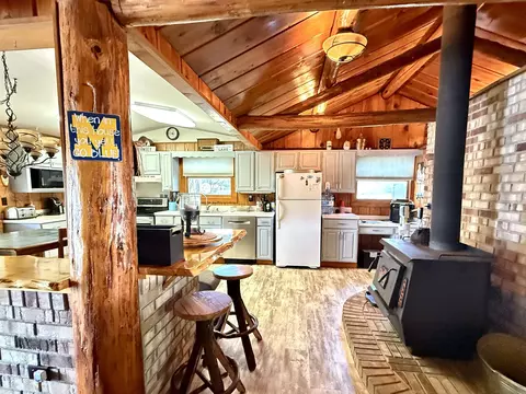 Kitchen - 1627 Riverside, Gladwin, MI 48624 photo 6 of 7