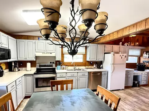 Kitchen - 1627 Riverside, Gladwin, MI 48624 photo 3 of 7