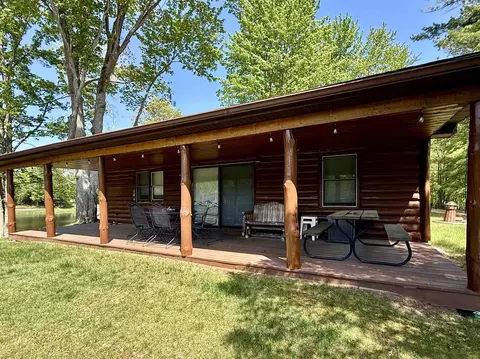 Exterior - 1627 Riverside, Gladwin, MI 48624 photo 2 of 9