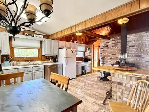 Kitchen - 1627 Riverside, Gladwin, MI 48624 photo 5 of 7