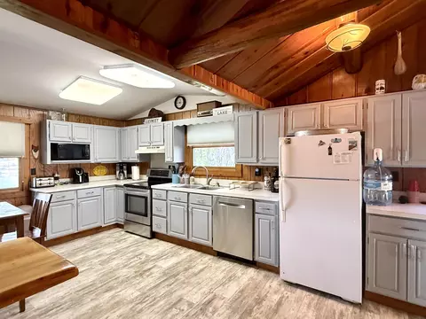 Kitchen - 1627 Riverside, Gladwin, MI 48624 photo 1 of 7
