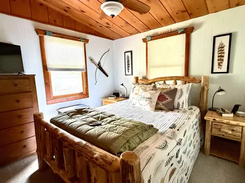 Bedroom - 1627 Riverside, Gladwin, MI 48624 photo 2 of 5