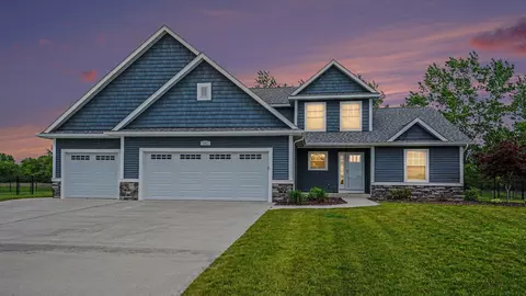1851 Lawson, Essexville, MI 48732