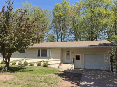 1609 Elm, Marquette, MI 49855