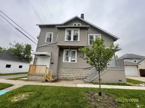 68 Navarre, Monroe, MI 48161