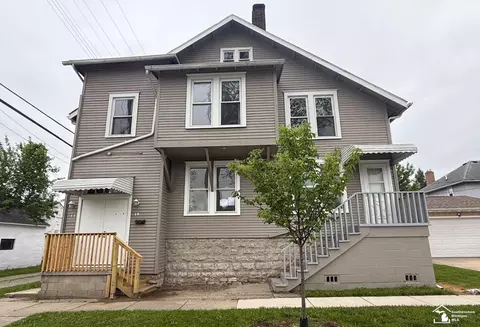 68 Navarre, Monroe, MI 48161