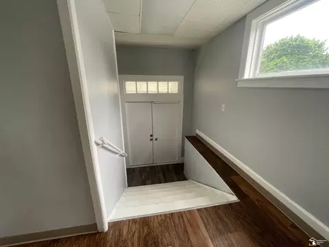 Entry Way - 68 Navarre, Monroe, MI 48161 photo 1 of 2