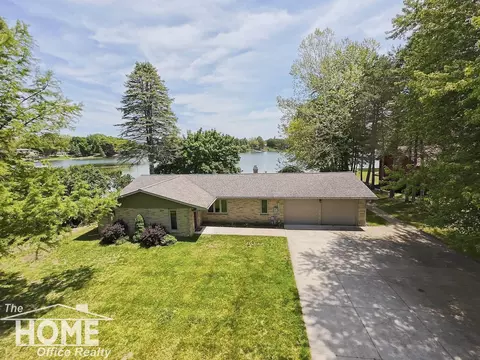 4879 Mohican, Owosso, MI 48867