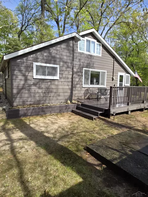 Exterior - 5419 Custer, Harrison, MI 48625 photo 2 of 5