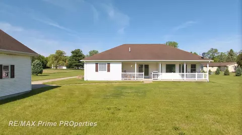Exterior - 9521 Gera, Birch Run, MI 48415 photo 2 of 9
