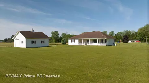 Exterior - 9521 Gera, Birch Run, MI 48415 photo 5 of 9