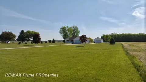 Exterior - 9521 Gera, Birch Run, MI 48415 photo 8 of 9