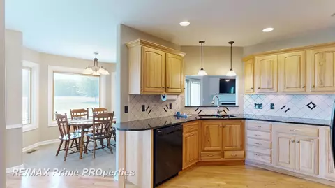 Kitchen - 9521 Gera, Birch Run, MI 48415 photo 3 of 5