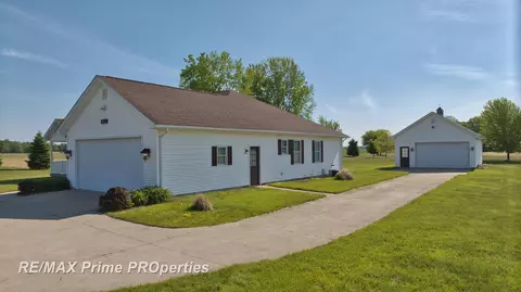 Exterior - 9521 Gera, Birch Run, MI 48415 photo 4 of 9