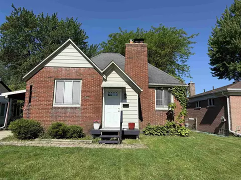 29801 Maplegrove, Saint Clair Shores, MI 48082