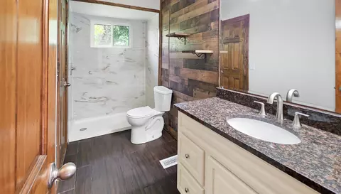 Bath - 4257 S State, Davison, MI 48423 photo 2 of 3