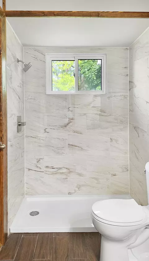 Bath - 4257 S State, Davison, MI 48423 photo 3 of 3