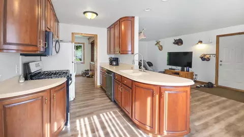 Kitchen - 4257 S State, Davison, MI 48423 photo 1 of 3