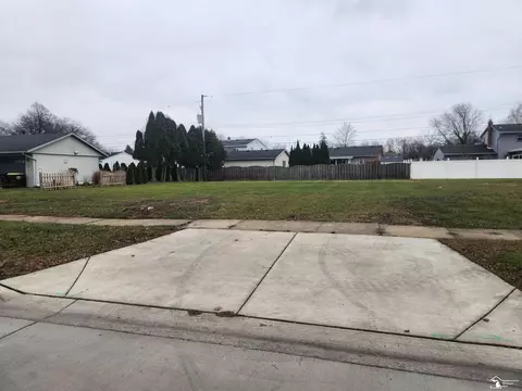 1306 John L, Monroe, MI 48162