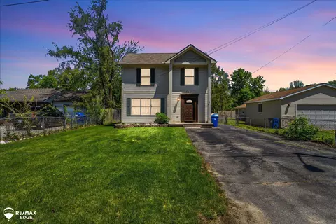 6428 Saline, Waterford, MI 48329
