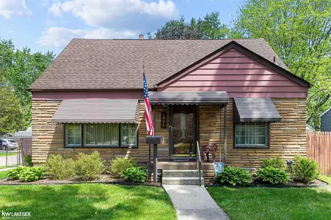 1992 Thomas, Berkley, MI 48072