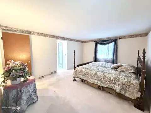 Bedroom - 604 Amesbury, Davison, MI 48423 photo 1 of 5