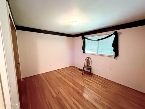 Bedroom - 604 Amesbury, Davison, MI 48423 photo 5 of 5