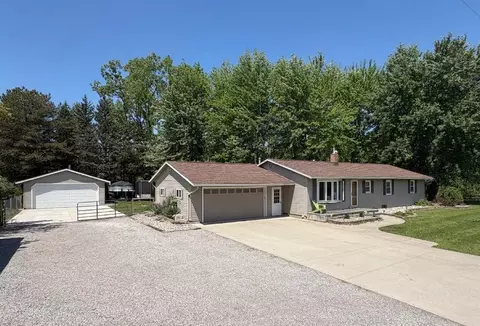 1502 7 Mile, Kawkawlin, MI 48631