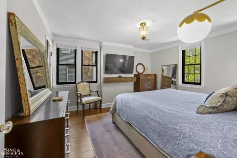 Bedroom - 1231 Grayton, Grosse Pointe Park, MI 48230 photo 1 of 7